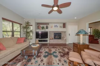 Photo #6: 6709328 Listing