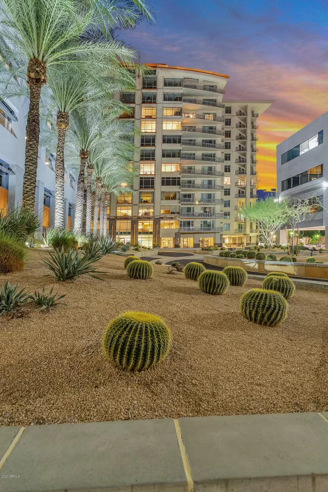 MLS: 6709389 Condo For Sale