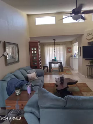 Photo #5: 6709548 Listing