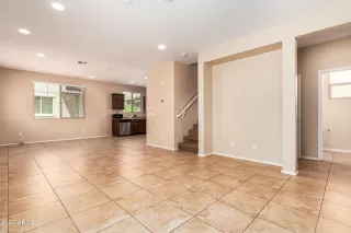 Photo #5: 6709718 Listing