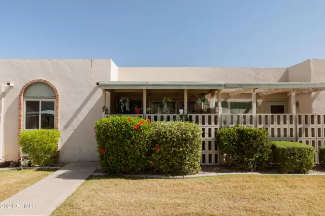 MLS: 6709732 Condo For Sale