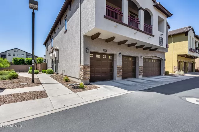 MLS: 6709754 Condo For Sale