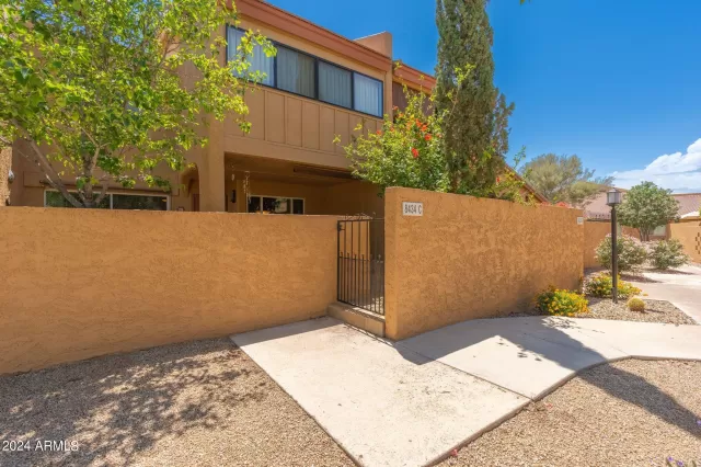 MLS: 6709771 Condo For Sale