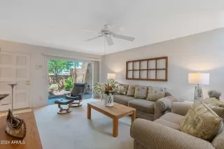 Photo #4: 6709771 Listing 