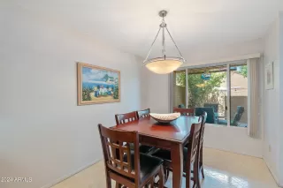 Photo #5: 6709771 Listing 