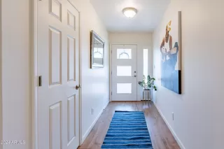 Photo #5: 6709816 Listing 