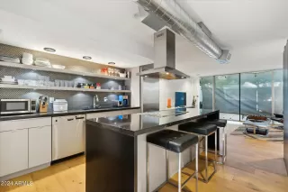 Photo #2: 6709856 Listing 