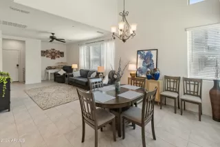 Photo #4: 6709866 Listing 