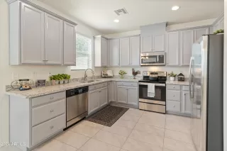 Photo #5: 6709866 Listing 