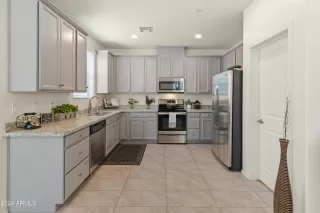 Photo #6: 6709866 Listing 