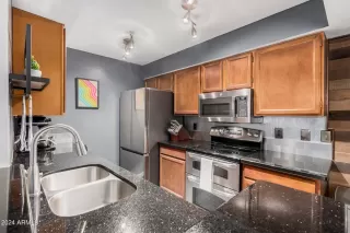 Photo #6: 6709877 Listing 