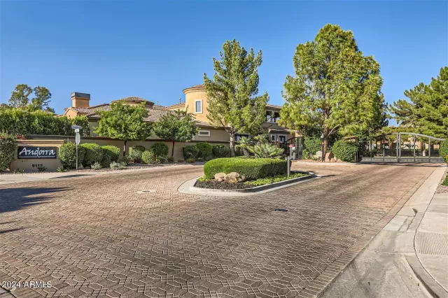 MLS: 6709882 Condo For Sale