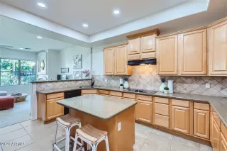 Photo #2: 6709882 Listing 