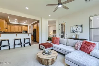 Photo #5: 6709882 Listing 