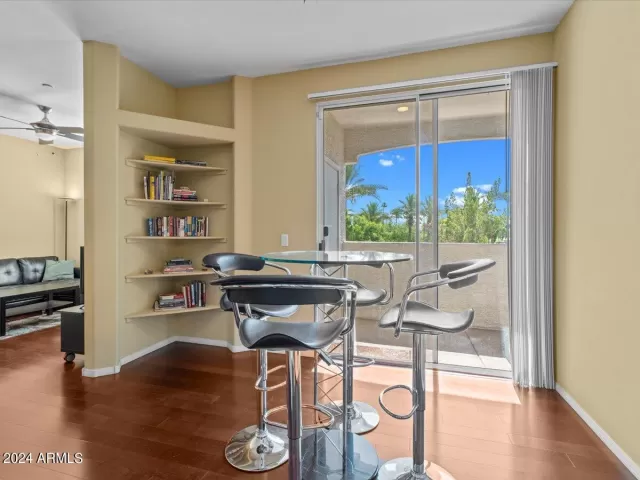 MLS: 6709886 Condo For Sale