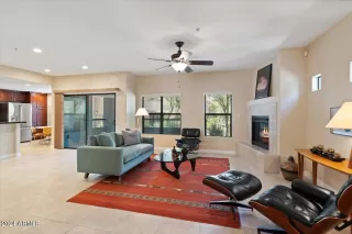 Photo #5: 6709975 Listing