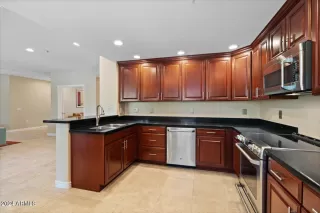 Photo #6: 6709975 Listing