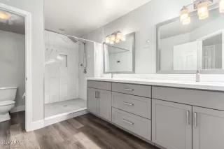 Photo #4: 6710027 Listing 