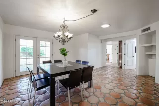 Photo #3: 6710114 Listing