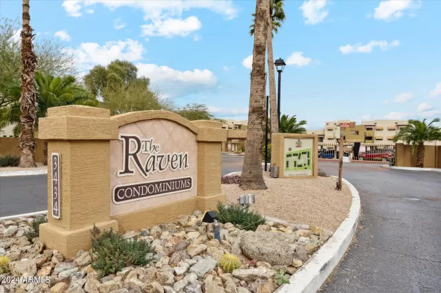 MLS: 6710222 Condo For Sale