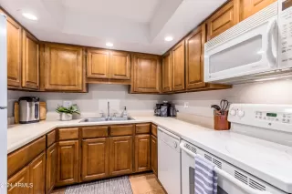 Photo #1: 6710291 Listing