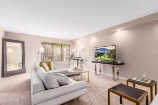 Photo #6: 6710291 Listing