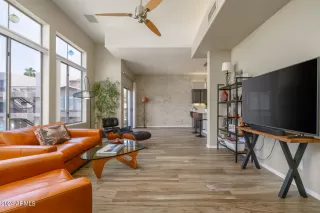 Photo #3: 6710308 Listing 