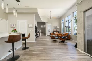 Photo #4: 6710308 Listing 