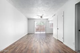 Photo #2: 6710398 Listing 