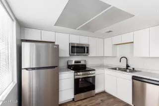 Photo #3: 6710398 Listing 