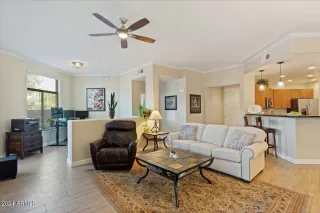 Photo #5: 6710410 Listing 
