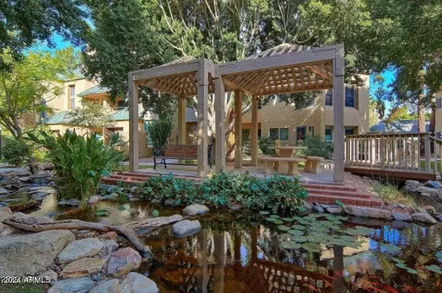 MLS: 6710486 Condo For Sale