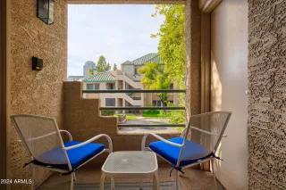 Photo #2: 6710486 Listing