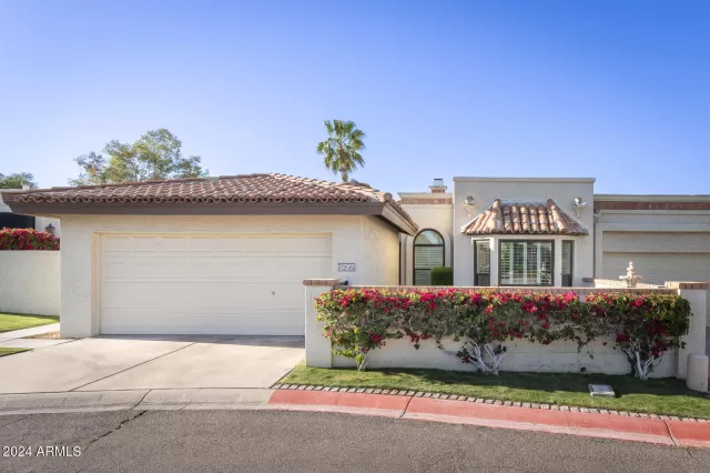 MLS: 6710564 Condo For Sale