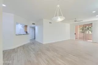 Photo #2: 6710598 Listing