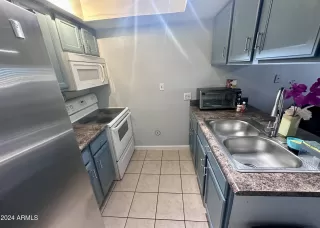 Photo #4: 6710980 Listing