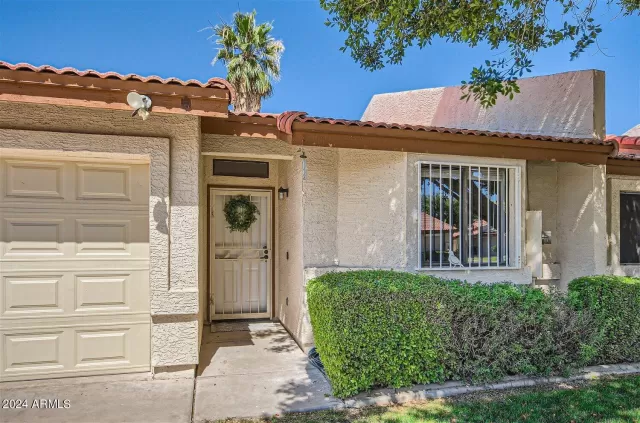 MLS: 6711082 Condo For Sale