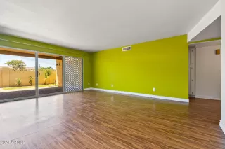 Photo #6: 6711161 Listing