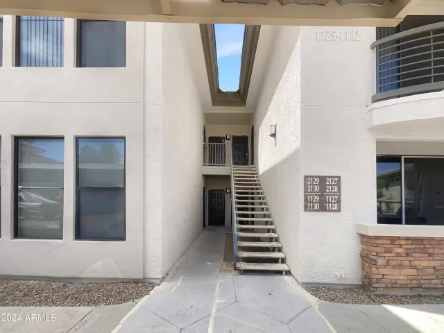 MLS: 6711186 Condo For Sale