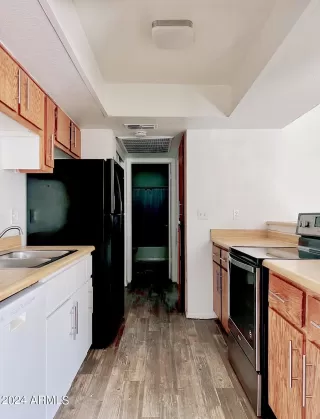 Photo #4: 6711386 Listing