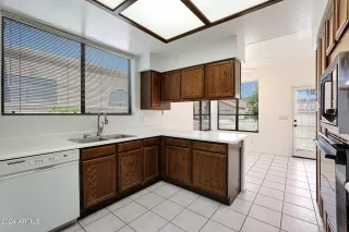 Photo #5: 6711391 Listing 
