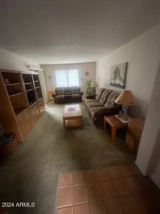 Photo #4: 6711562 Listing