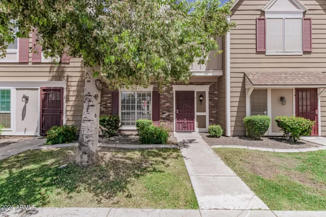 MLS: 6711866 Condo For Sale