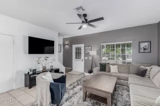 Photo #4: 6711866 Listing