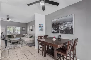 Photo #5: 6711866 Listing