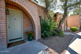 Photo #2: 6712018 Listing 