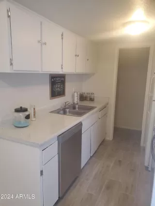 Photo #4: 6712065 Listing