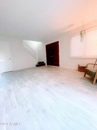 Photo #5: 6712065 Listing