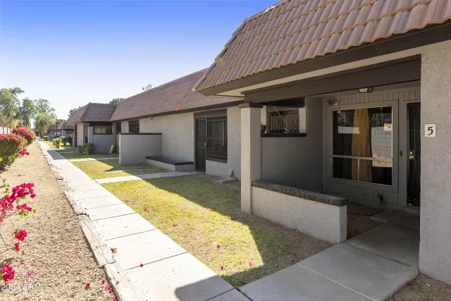 MLS: 6712276 Condo For Sale