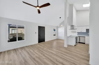 Photo #6: 6712303 Listing 